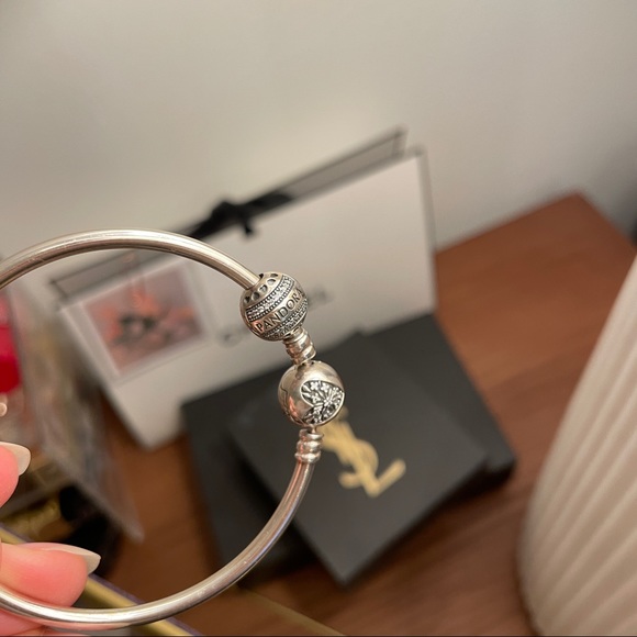 Sold out - Pandora silver bracelet + black leather - Picture 2 of 9